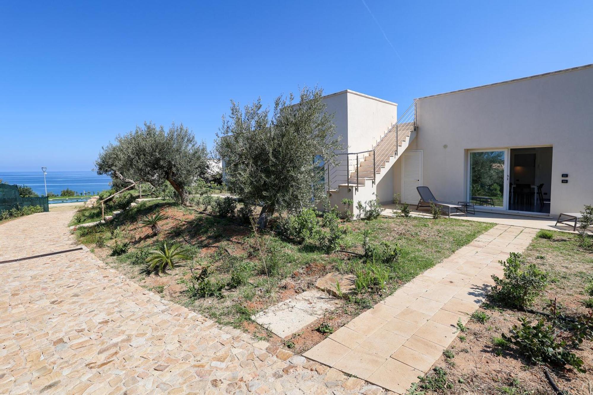 Aura Maris Beach Residence Mazzaforno Cefalu Bagian luar foto