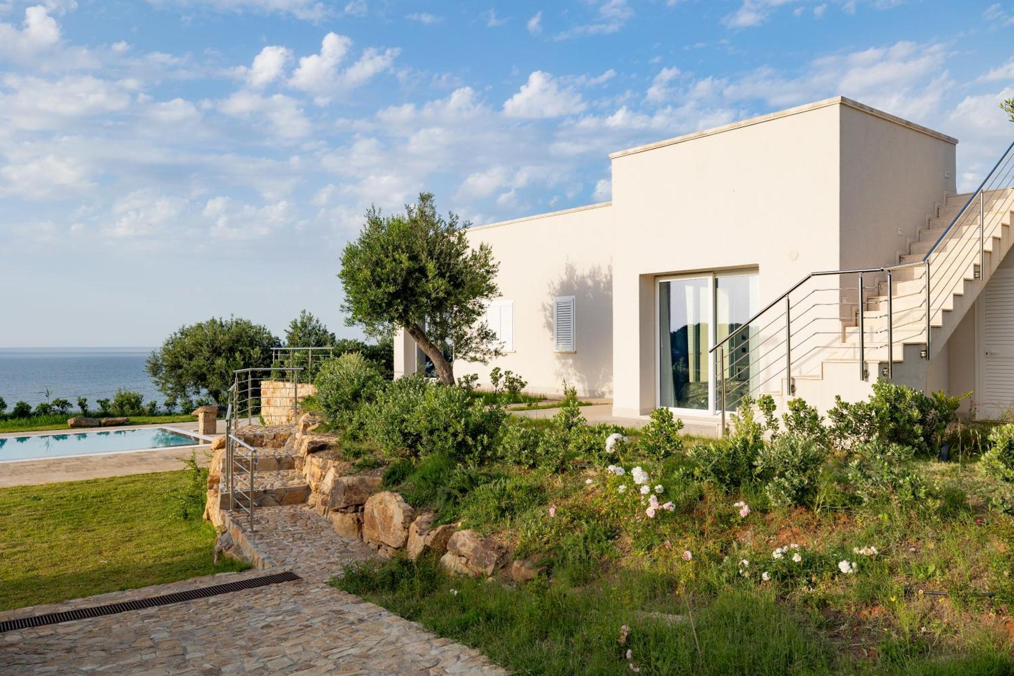 Aura Maris Beach Residence Mazzaforno Cefalu Bagian luar foto