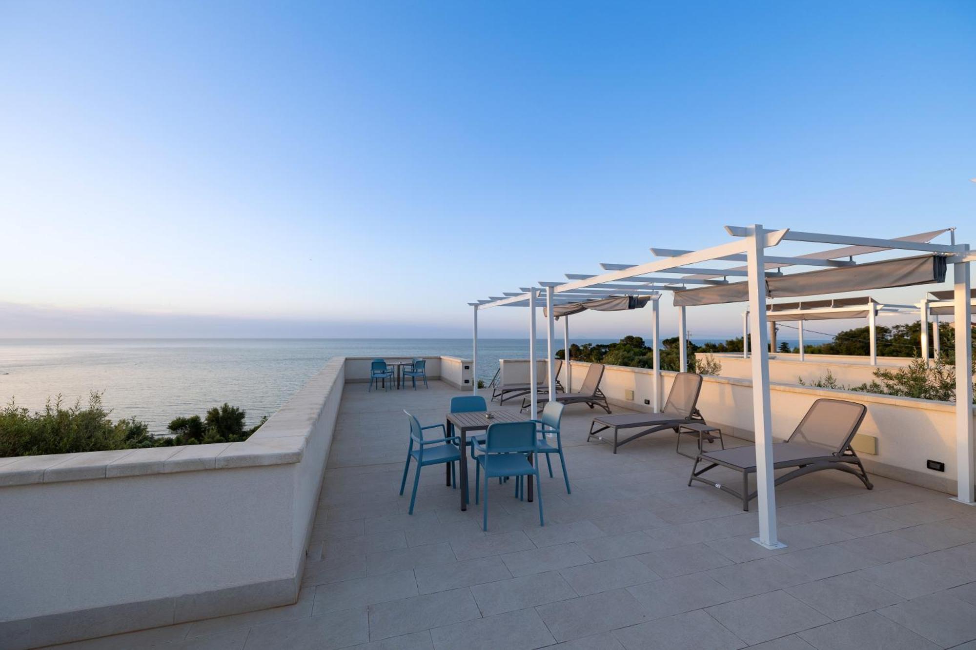 Aura Maris Beach Residence Mazzaforno Cefalu Bagian luar foto